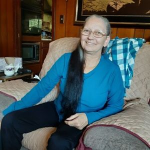 Meet your Posher, Lisa